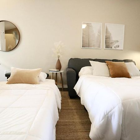 Nomad Retreat King Bed Boutique Condo W Garage غينزفيل، فلوريدا المظهر الخارجي الصورة