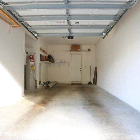 Nomad Retreat King Bed Boutique Condo W Garage غينزفيل، فلوريدا المظهر الخارجي الصورة