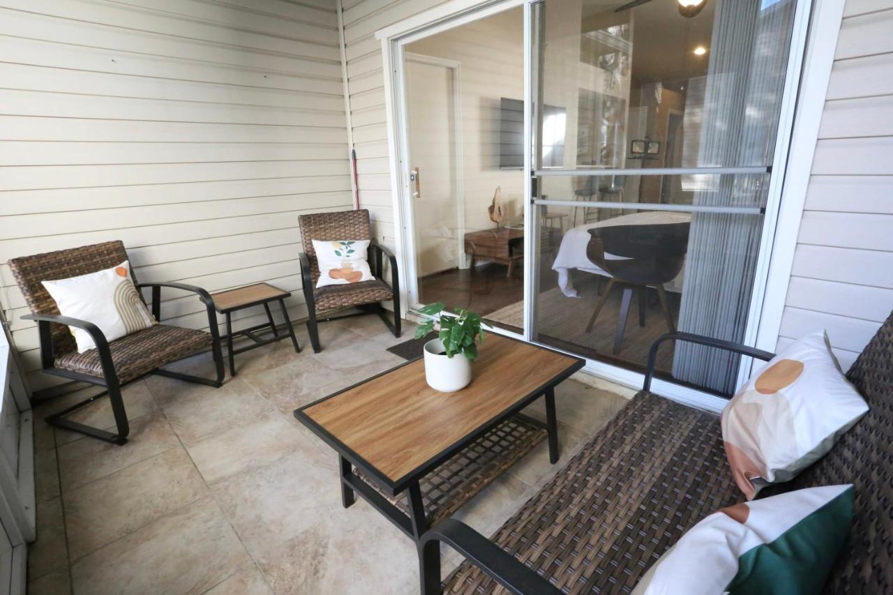 Nomad Retreat King Bed Boutique Condo W Garage غينزفيل، فلوريدا المظهر الخارجي الصورة